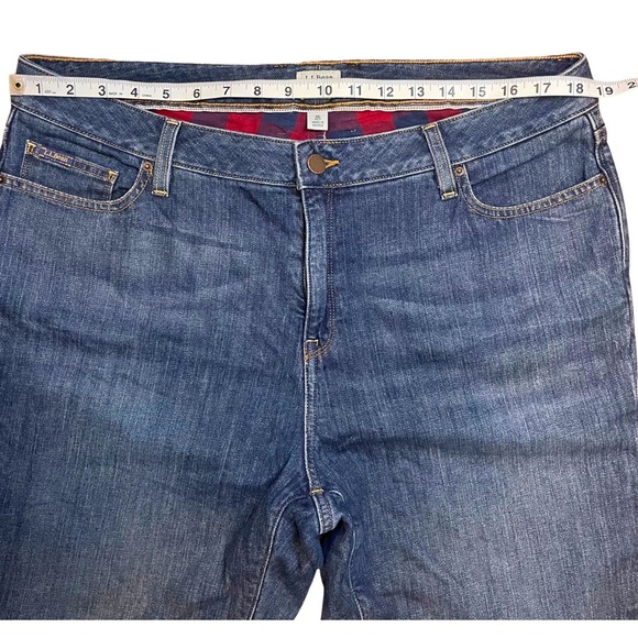 L.L. Bean Favorite Fit Women’s 16 Petite plaid lined blue jeans PRELOVED - Picture 3 of 13